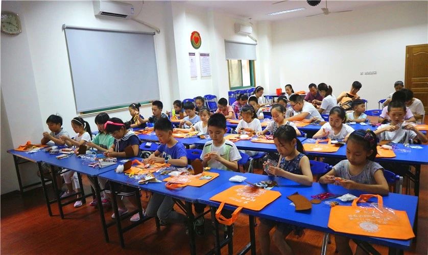 暑假生活就該多姿多彩！思源公益活動(dòng)走進(jìn)社區(qū)