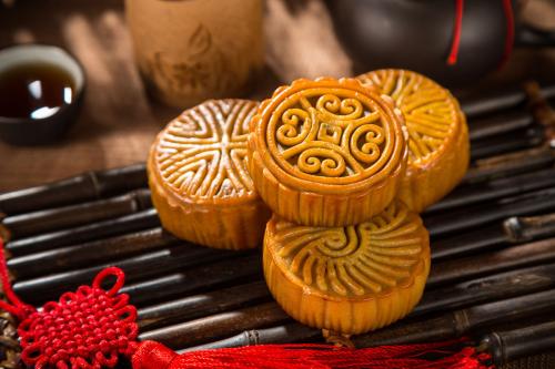 小學作文素材:贊美月餅好吃的句子,隔著屏幕都能聞見香甜!